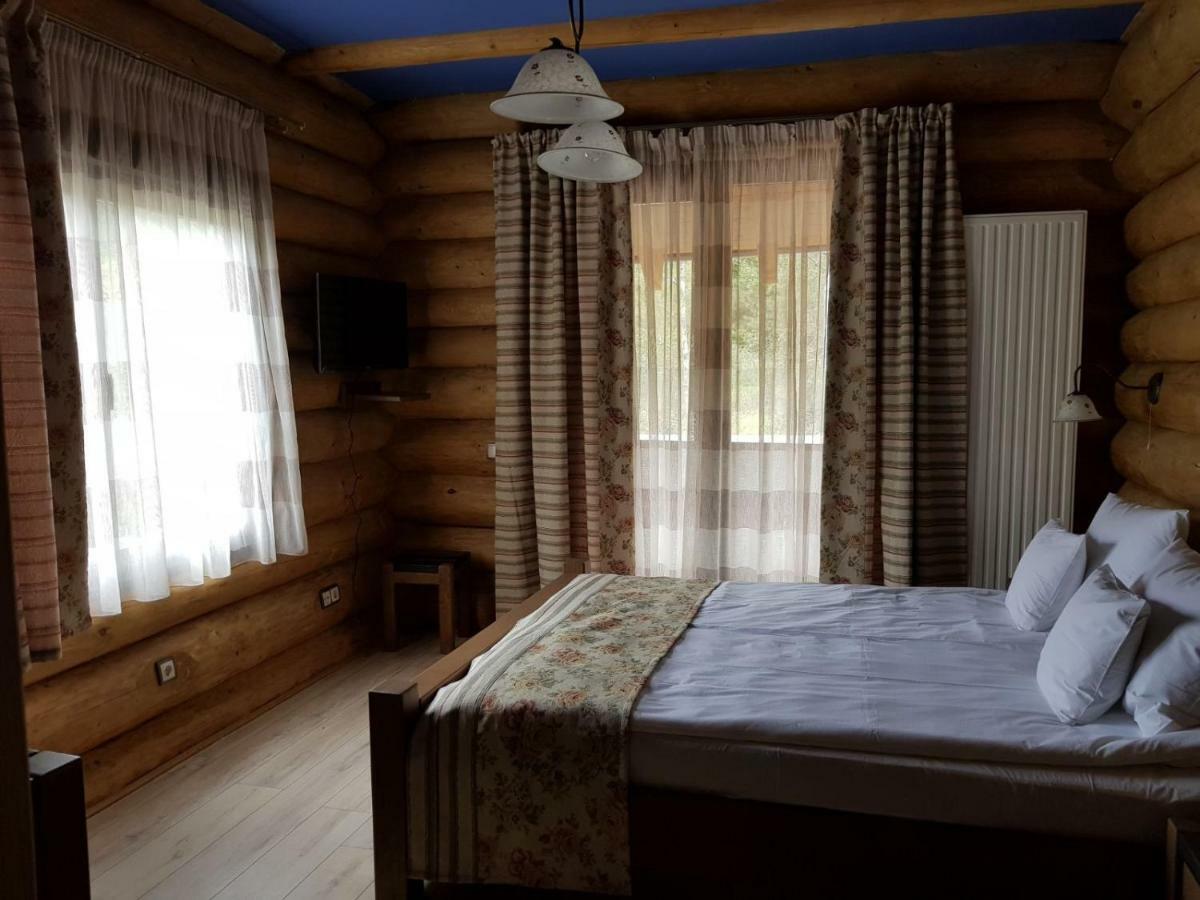 Casa Din Vale Hotel Sacuieu Eksteriør billede